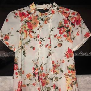 Lightweight floral short sleeve top